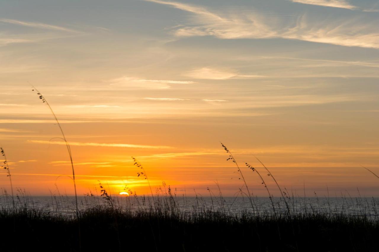 Hampton 6107, 2 Bedroom, Sleeps 6, Large Pool, Oceanfront View Hilton Head Island Exterior foto